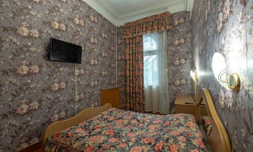 Санаторий Дюльбер Кореиз (Республика Крым) - Фото 31. Полулюкс 2-местный 2-комнатный (корпус 2)