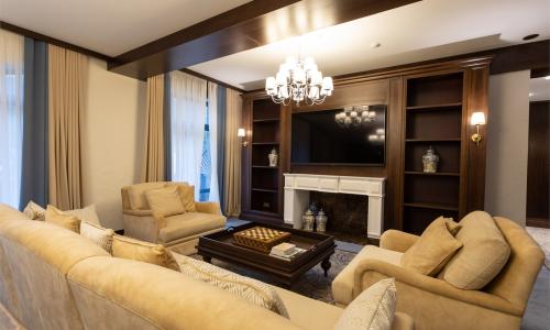 Озон Архыз отель Архыз - Фото 14. Еxecutive suite 6-местный 4-комнатный (пентхаус с балконами)