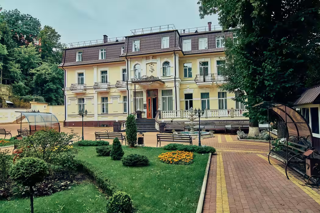 Санаторий Белая дача Кисловодск - Фото 1. Внешний вид