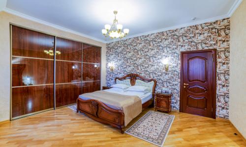 Отель Бристоль Пятигорск - Фото 22. Апартаменты 4-местный 3-комнатный (с кухней)