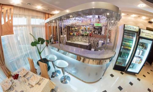 МиЛоо Family Resort Hotel Лоо, Сочи - Фото 15. Бар