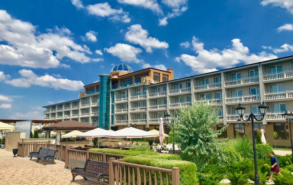 Отель Ribera Resort & SPA Евпатория - Фото 1. Вид на корпус