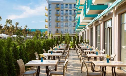 Miracleon Город Mira Family Resort SPA Anapa Витязево, Анапа - Фото 14. Ресторан Лапша