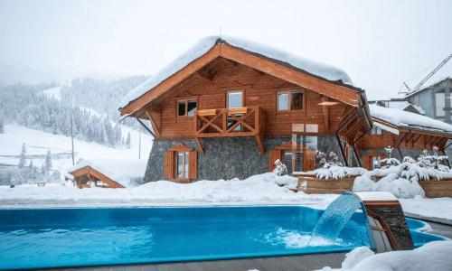 «Arkhyz Royal Resort & Spa» / «Архыз Роял Резорт и СПА» отель Архыз - Фото 3. Территория