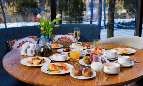 Premium Village Arkhyz﻿ / Премиум Виладж Архыз апарт-отель Архыз - Фото 20. Ресторан