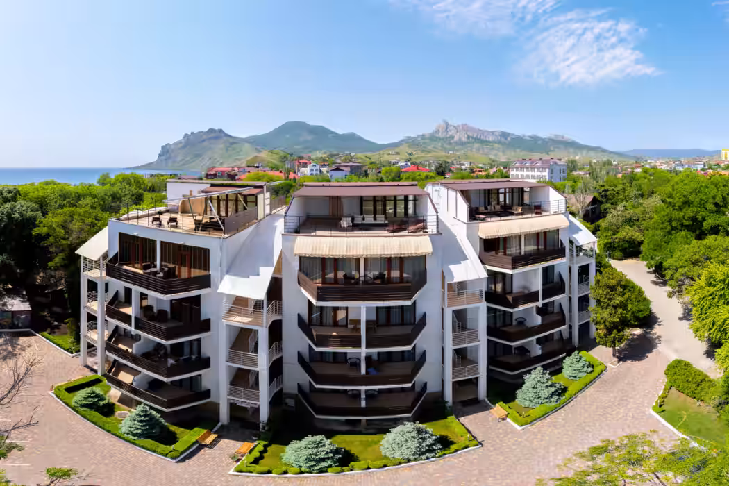 Art Hotel Koktebel Apartments / «Арт отель» Коктебель, Феодосия - Фото 1. «Art hotel» / «Арт отель»