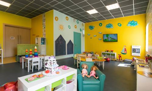 Отель Бридж Фэмили (Bridge Family)