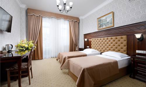 Отель Бристоль