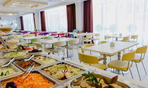 Отель Бридж Фэмили (Bridge Family)