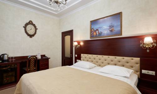 Отель Бристоль