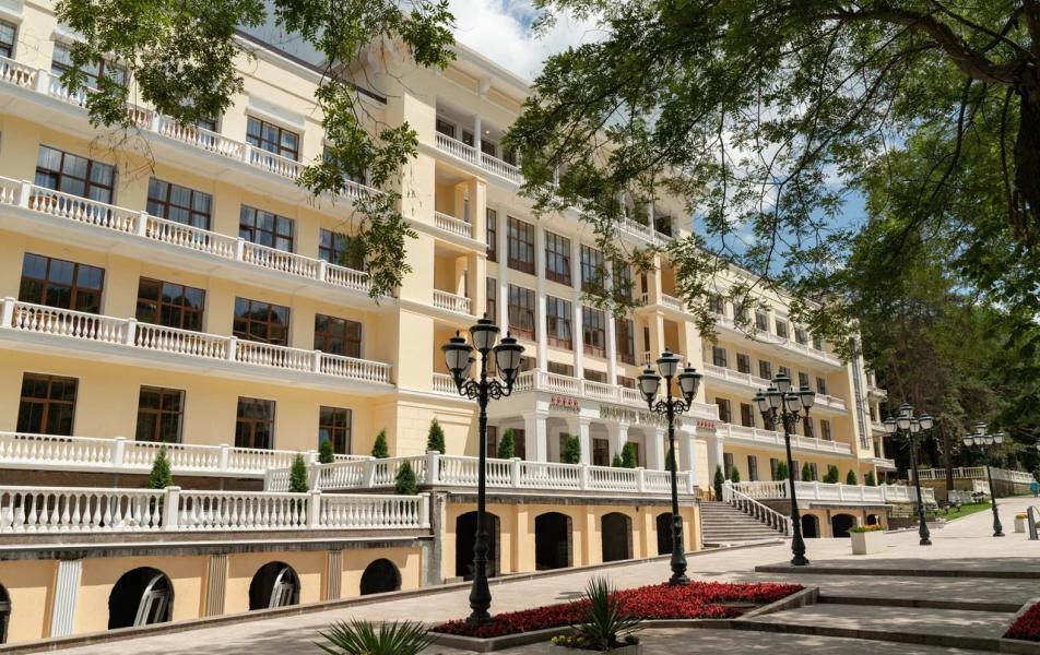 Санаторий Дворец Нарзанов