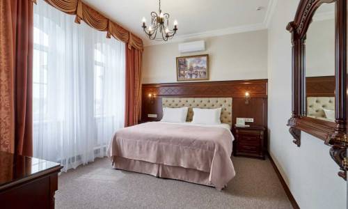 Отель Бристоль